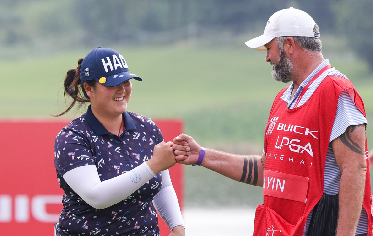 别克LPGA锦标赛第三轮尹天琪、斯塔克并列领先 别克高尔夫大使刘钰收官抓鸟列T7