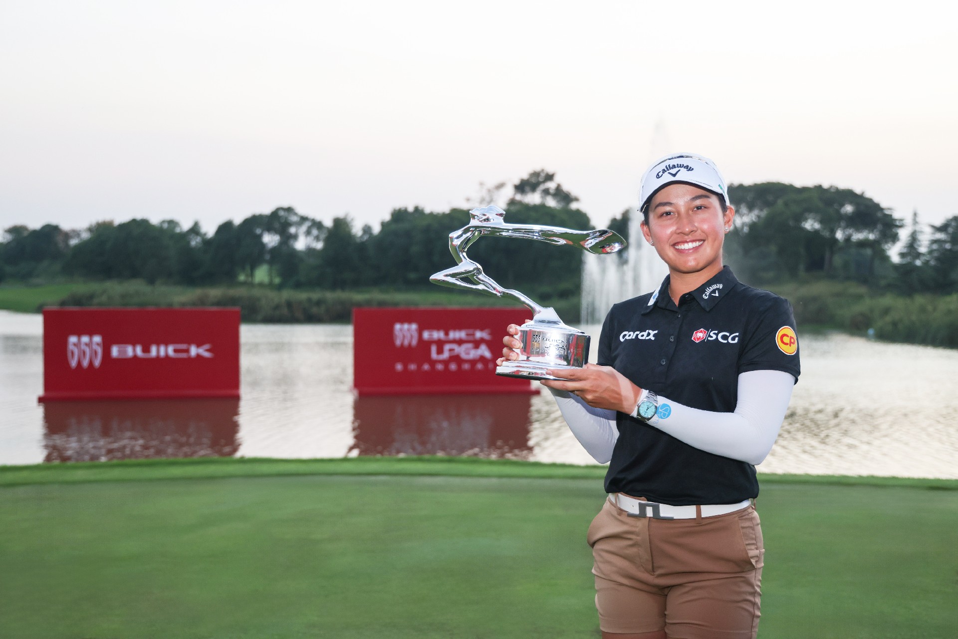 吉诺-提提库加冕2025别克LPGA锦标赛冠军.jpg