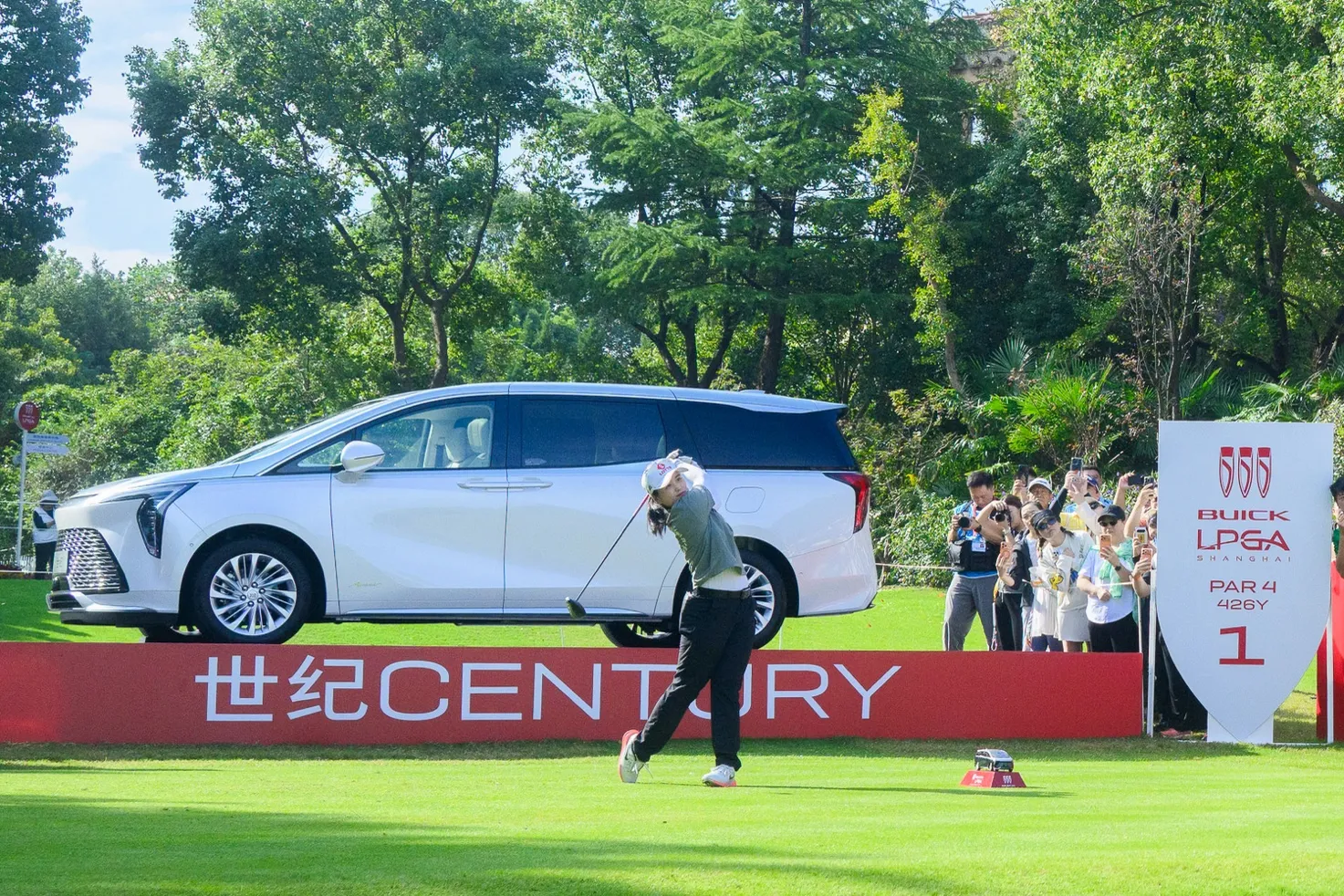殷若宁加冕别克LPGA锦标赛双冠王!刘宇婕获最佳业余球员 殷若宁加冕别克LPGA锦标赛双冠王!刘宇婕获最佳业余球员